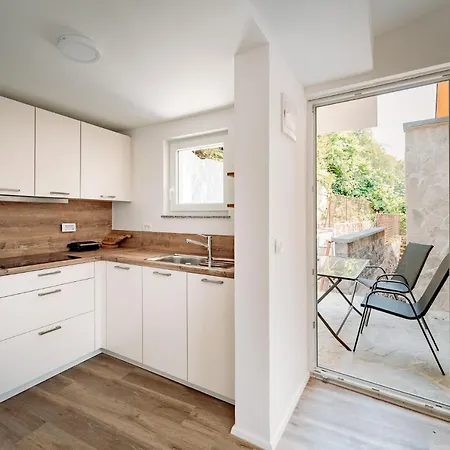 Gozd Martuljek Apartamento *